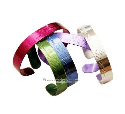 Color anodized aluminum cuff bracelet
