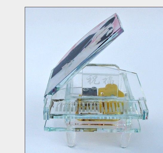 White Fashion crystal piano model