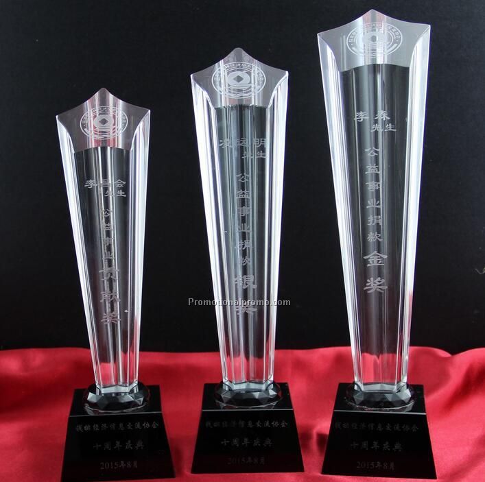 k9 Crystal trophy for award