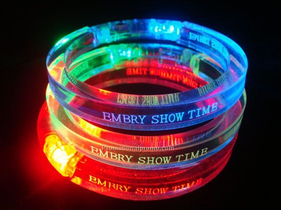 Flashing bracelet