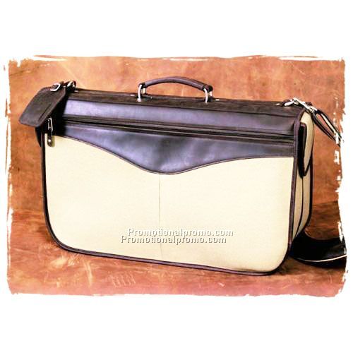 Mustang Ridge Garment Bag