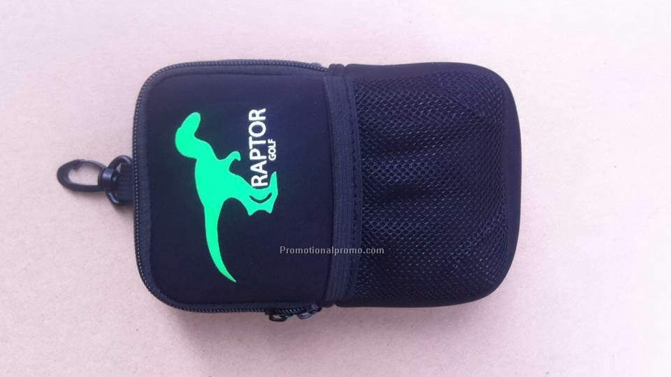 Custom-made golf ball pounch