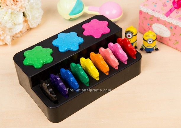 12 color crayons creative snowflake