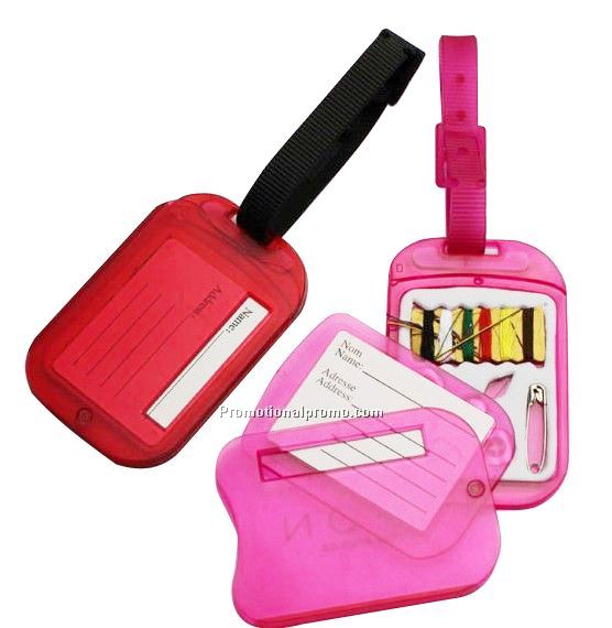 luggage tag with sewing box