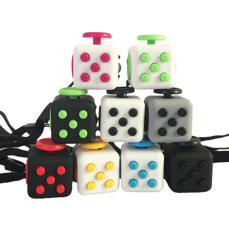 Mini 2.2cm Fidget Cube Vinyl Desk Toy Keychain Squeeze Fun Stress Reliever with Keychain