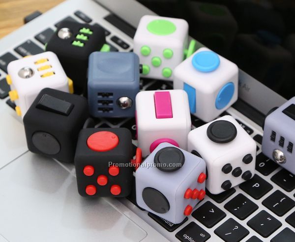 Mini 3.3cm Fidget Cube Vinyl Desk Toy Keychain Squeeze Fun Stress Reliever