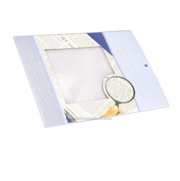 Portable card magnifier