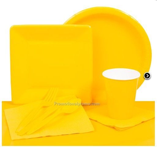 Plastic solid tableware set