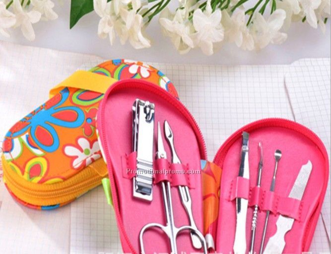 Promotional Cute Shoes Shape Manicure and Pedicure Set for Wholesale