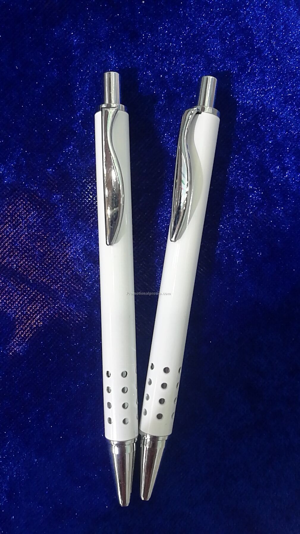 Metal ball-point pen