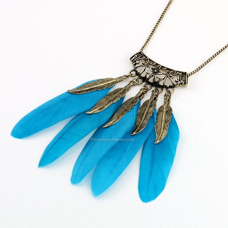 Hot selling decorative feather sweater chain
