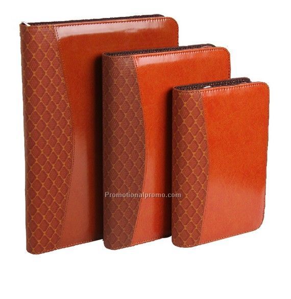 Method Zippered Padfolio