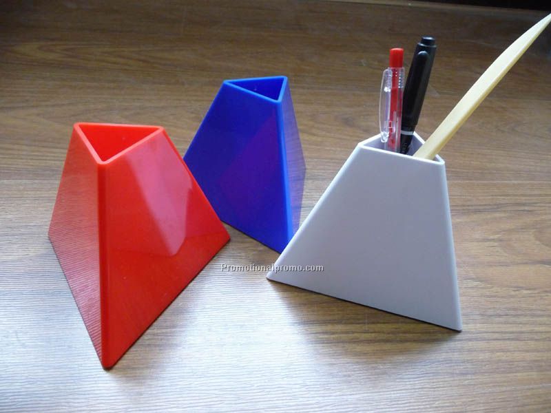 Pyramid pen holders