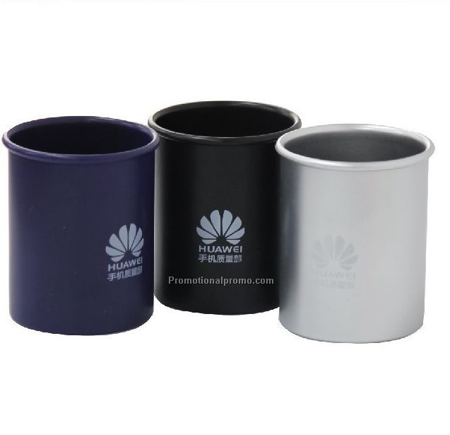 simple plastic pen holder