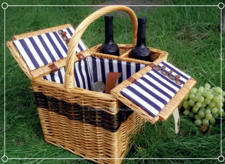 Picnic willow basket
