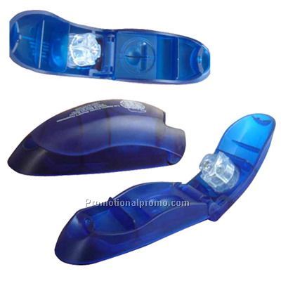 Plastic pill cutter