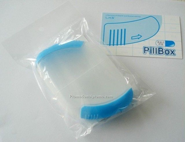 Travel plastic pill box