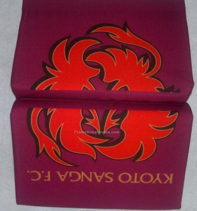 Polyester and memory foam cushion