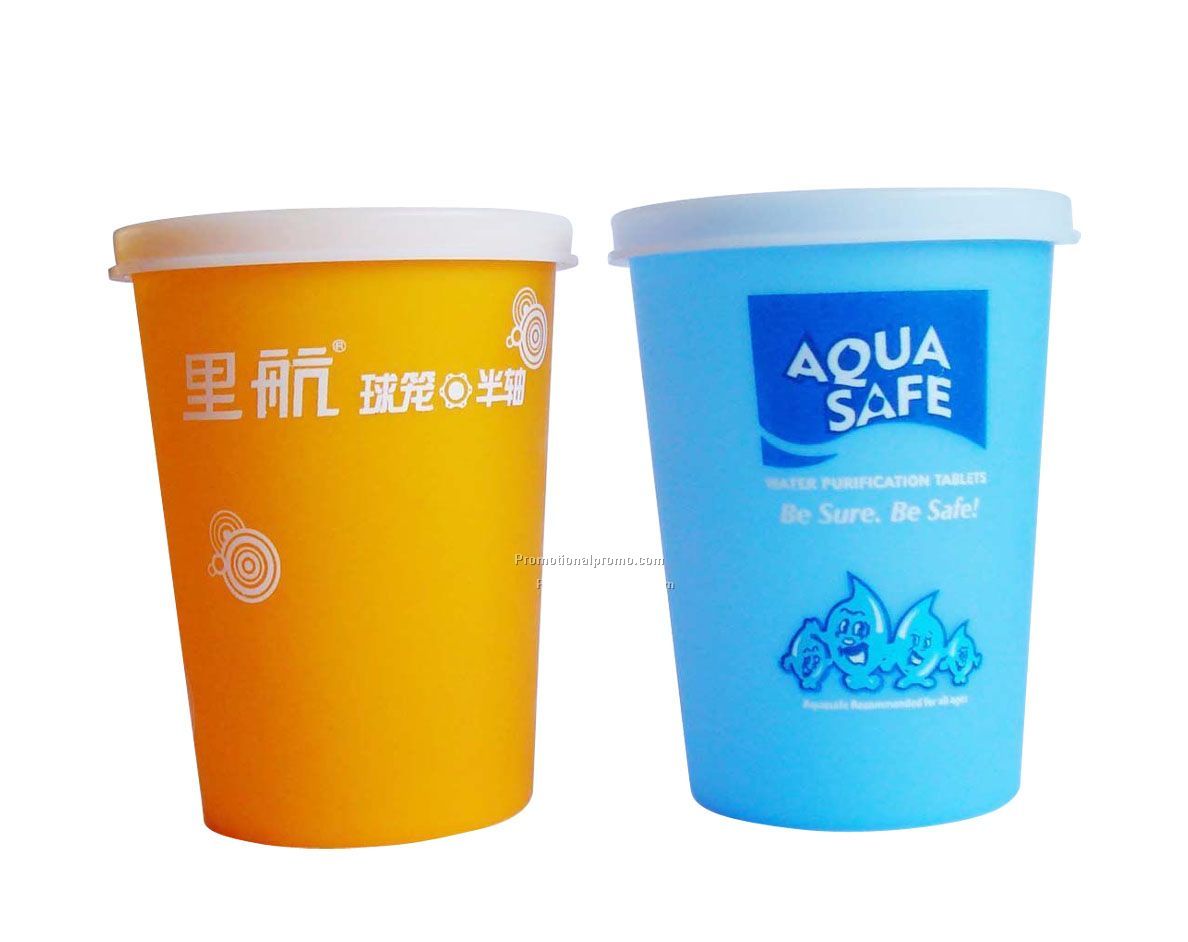 Plastic Cup with Tight Fitting Lid