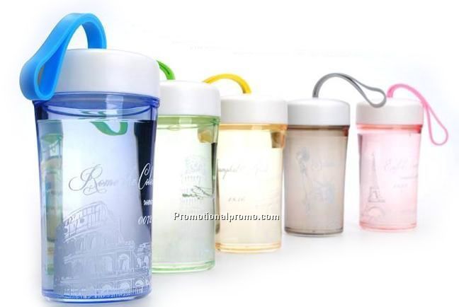 Plastic cup with silicone handle