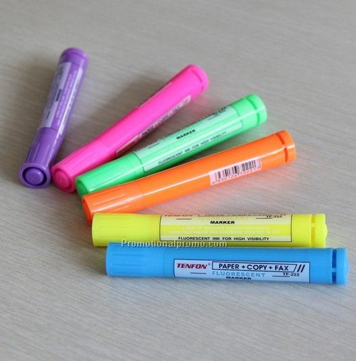 Multifunctional maker pen, nite writer pen