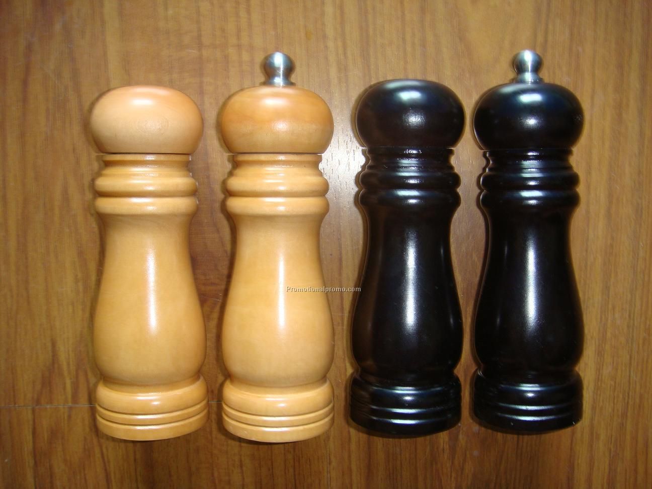 Salt Shaker and pepper Mill