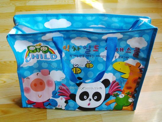 Shopping bag with zipper