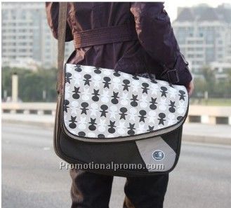 Fashionable European Messenger Bag