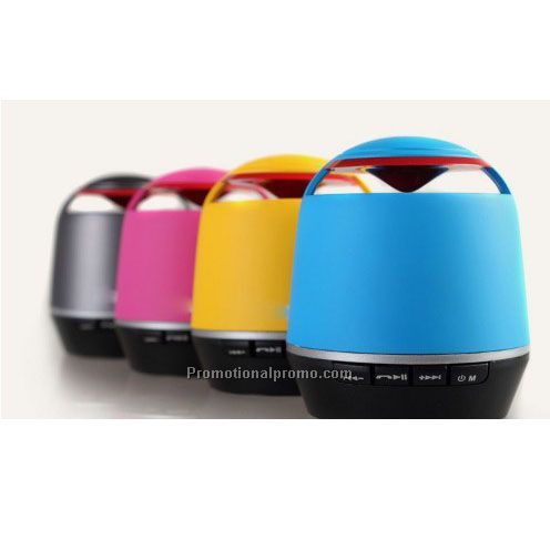 Wireless bluetooth speaker, card plug-in bluetooth speaker