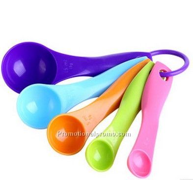Color plastic measuring spoon set