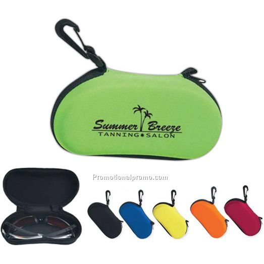 Sunglass case with clip