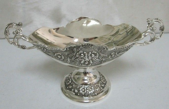 Fruit metal tray/dish with handle