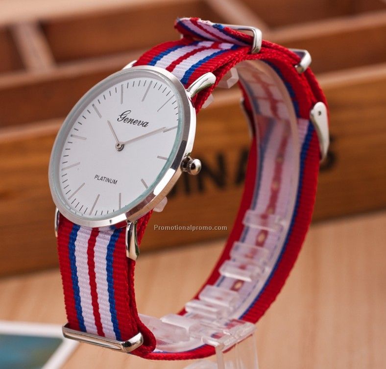 Fashion geneva nylon strap wrist watch