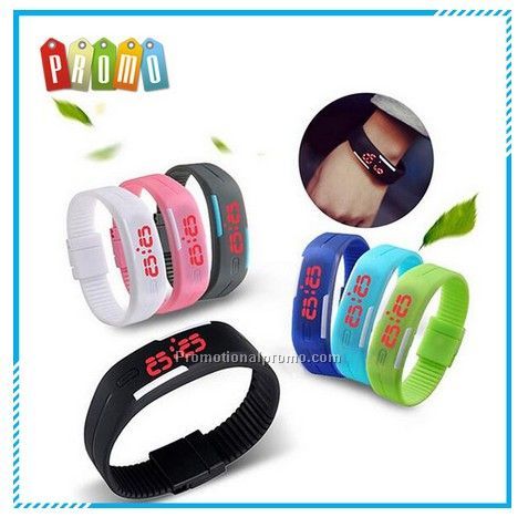 2016 Wholesale Silicone Band LED Sport Wristwatch