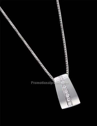 Diamond pendant with 7x1pt diamonds, 10k white gold on 18