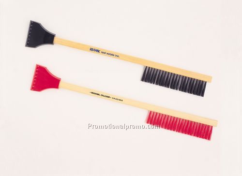 WOOD HANDLE SNOW BRUSH