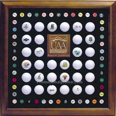 32 Ball Display with Golf Scene