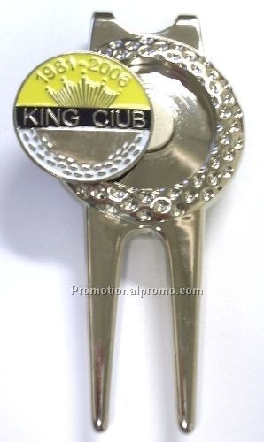 Divot Tool
