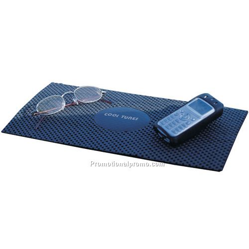 NON-SLIP CAR MAT