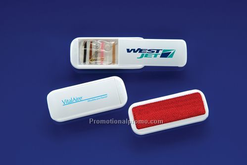 SEWING KIT WITH LINT REMOVER