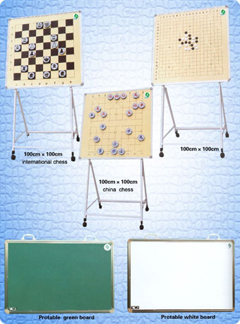 portable blackboard and educational chesses