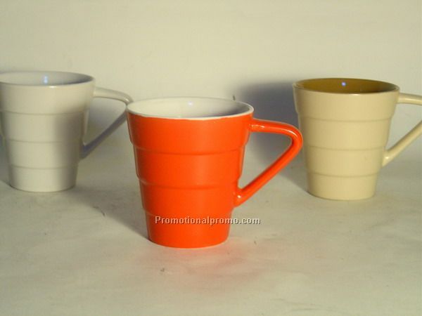 V Shape Coffee Mug With Swirl