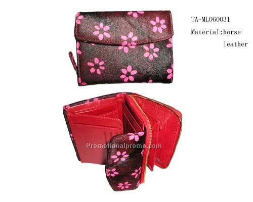 women`s horse leather wallet