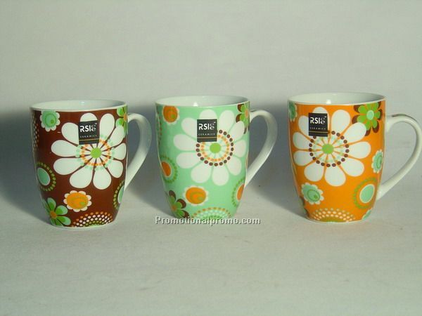 Tea Mug With Water Paper Decor