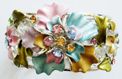 Diamond hair bundles