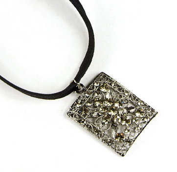 ALLOY JEWELRY PLUMMET