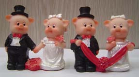 Polyresin  Pig  Aoll