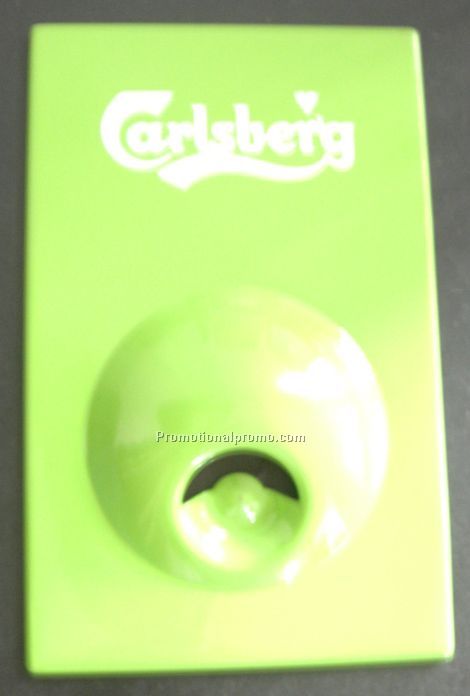 Magnet bottle opener