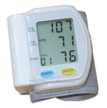 Blood pressure monitor