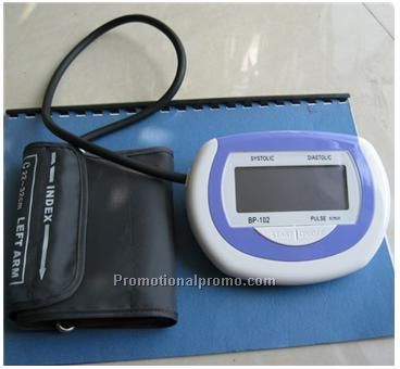 Blood pressure monitor